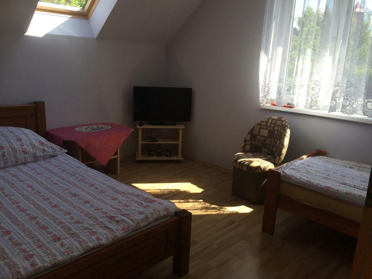 Miwa - Pokoje Do Wynajecia Mikołajki Exteriör bild