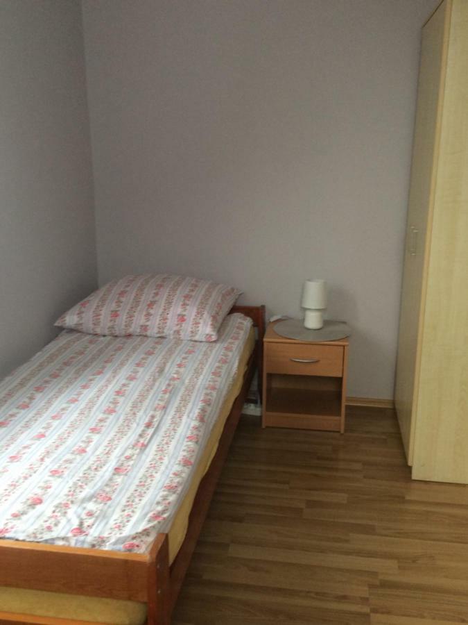Miwa - Pokoje Do Wynajecia Mikołajki Exteriör bild